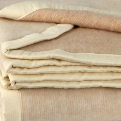 Coperta Grace Di Somma In Pura Lana Vergine Per Letto Matrimoniale J672 -Prodotti Per La Casa coperta grace di somma in pura lana vergine per letto matrimoniale dettaglio bordo