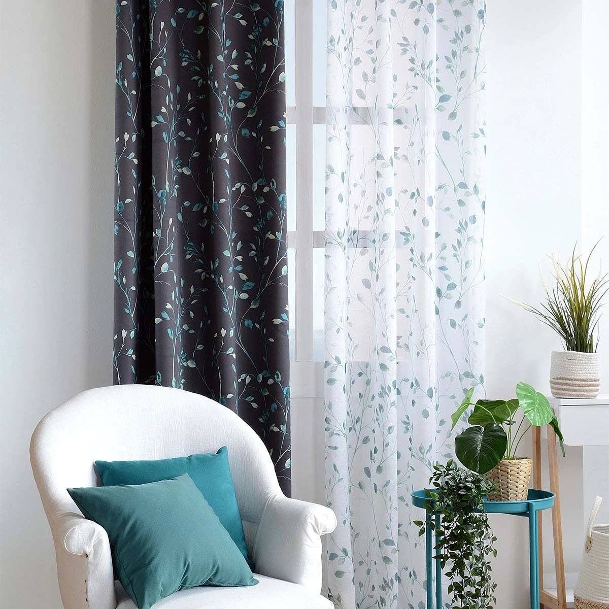 Tenda Arredo Oscurante Altea Con Borchie 135x260 Cm J493 6 Tenda Arredo Oscurante Altea Con Borchie 135x260 Cm J493 - immagine 4